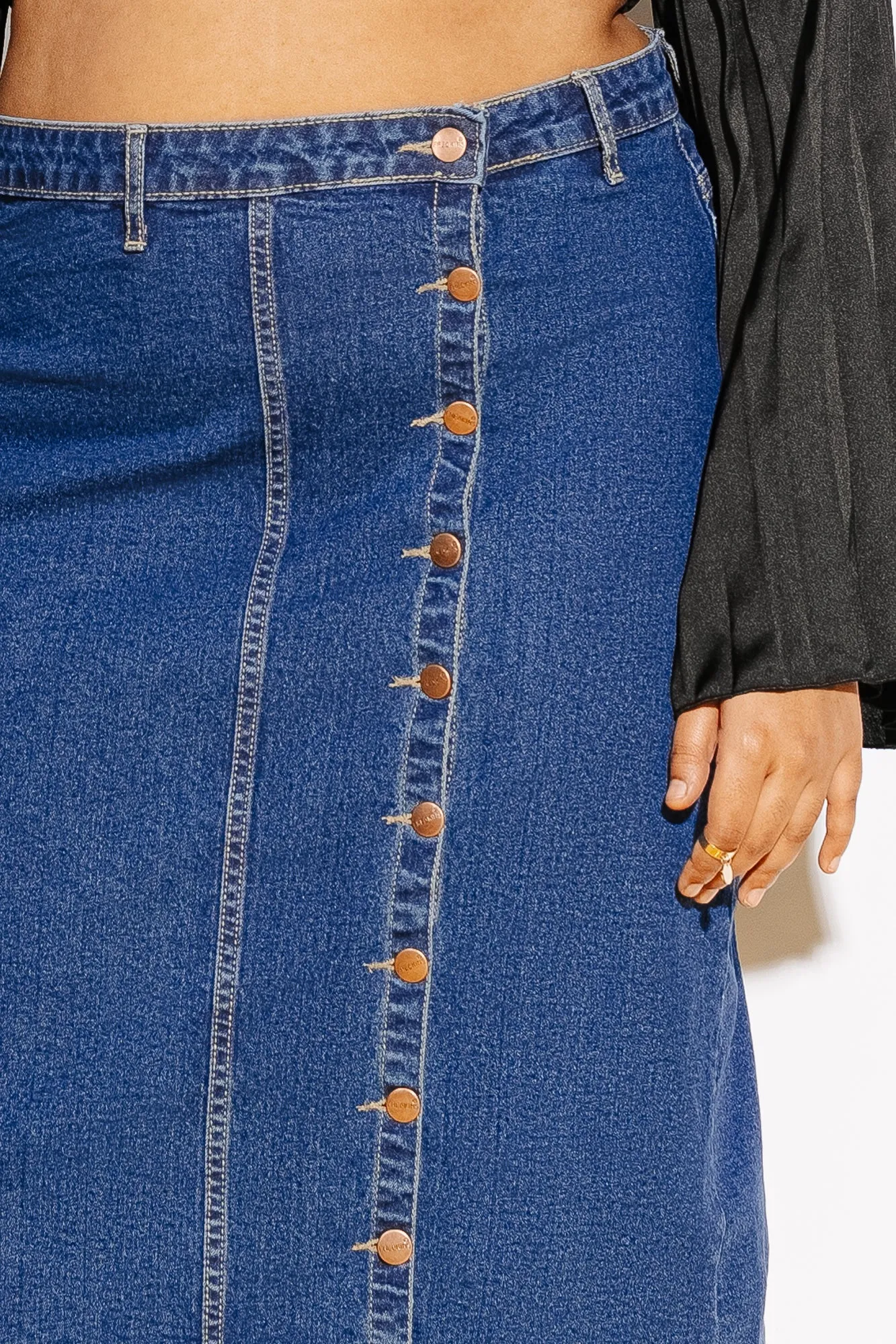 Indigo Denim Buttoned Curve Bodycon Skirt