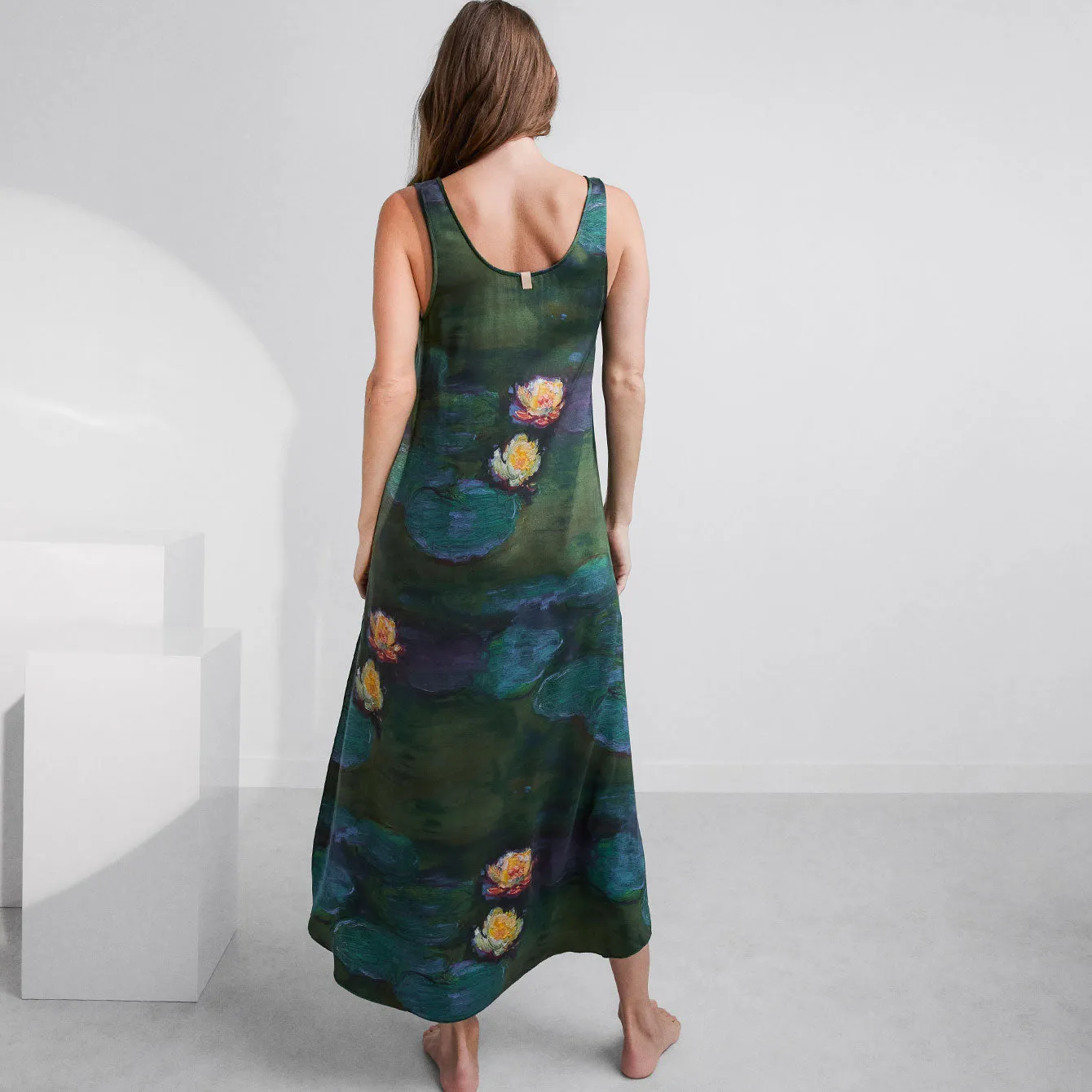 Silk Tulip Dress - Machine Washable, Elegant Design